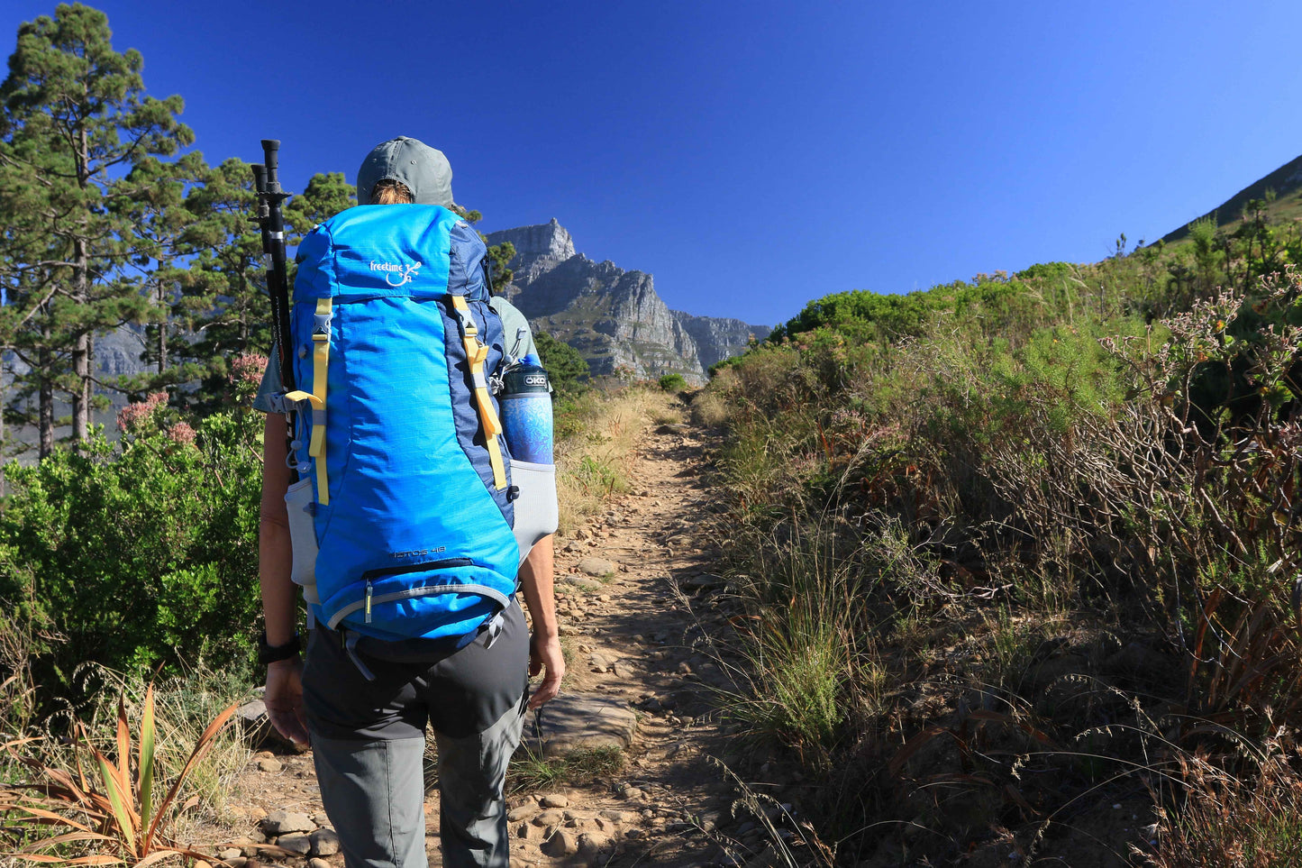 Nistos 48 – Sac à dos en filet de 48 L avec porte-casque