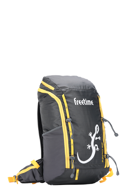 Sac à dos ultra léger Paseo 25 litres - vue de trois-quart - gris avec sangles jaunes - poche latérale extensible.