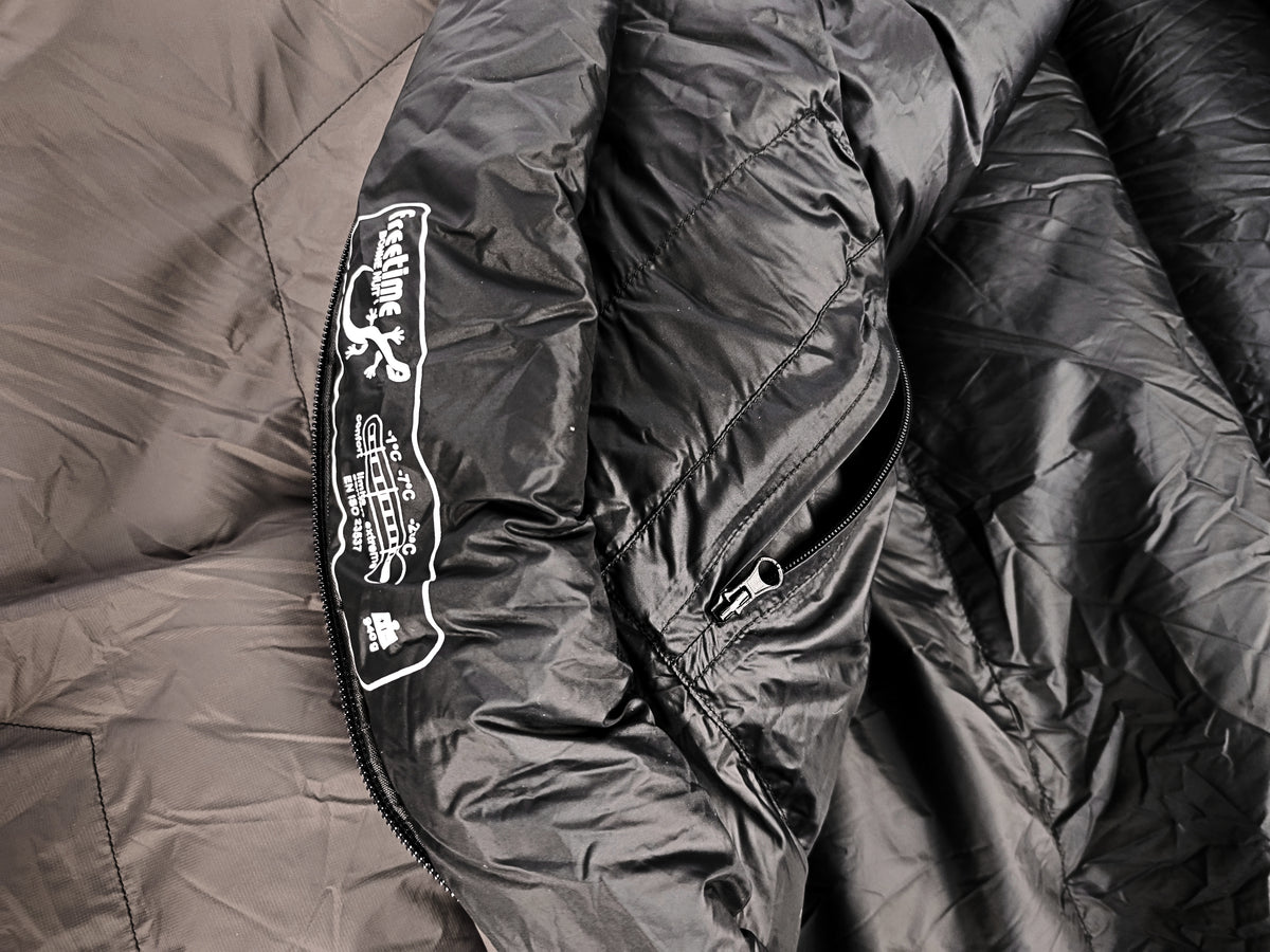 Sac de couchage Lodenn, marque Freetime, duvet température confort -1°C pour moins de 1kg ! vue sur la poche intérieure