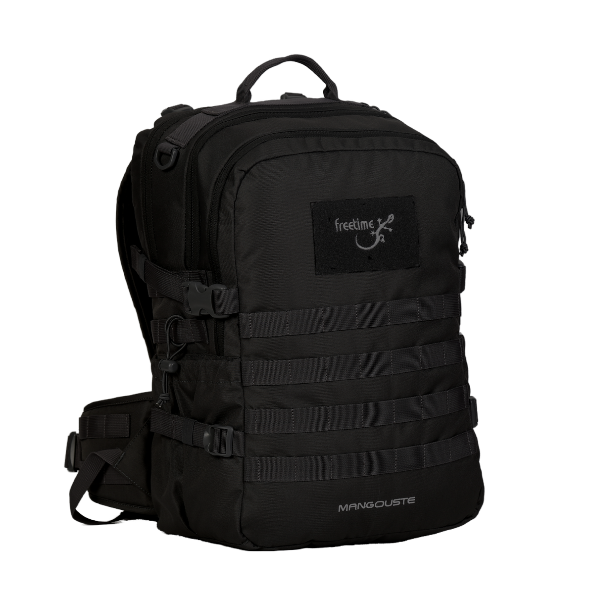 Sac d'évacuation Mangouste 32, marque Freetime, capacité 32 litres - sac noir avec système MOLLE sur l'avant et les côté, vue de 3/4.